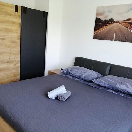 New, modern, luxury apartment Ivan with jacuzzi Drinovci Buitenkant foto
