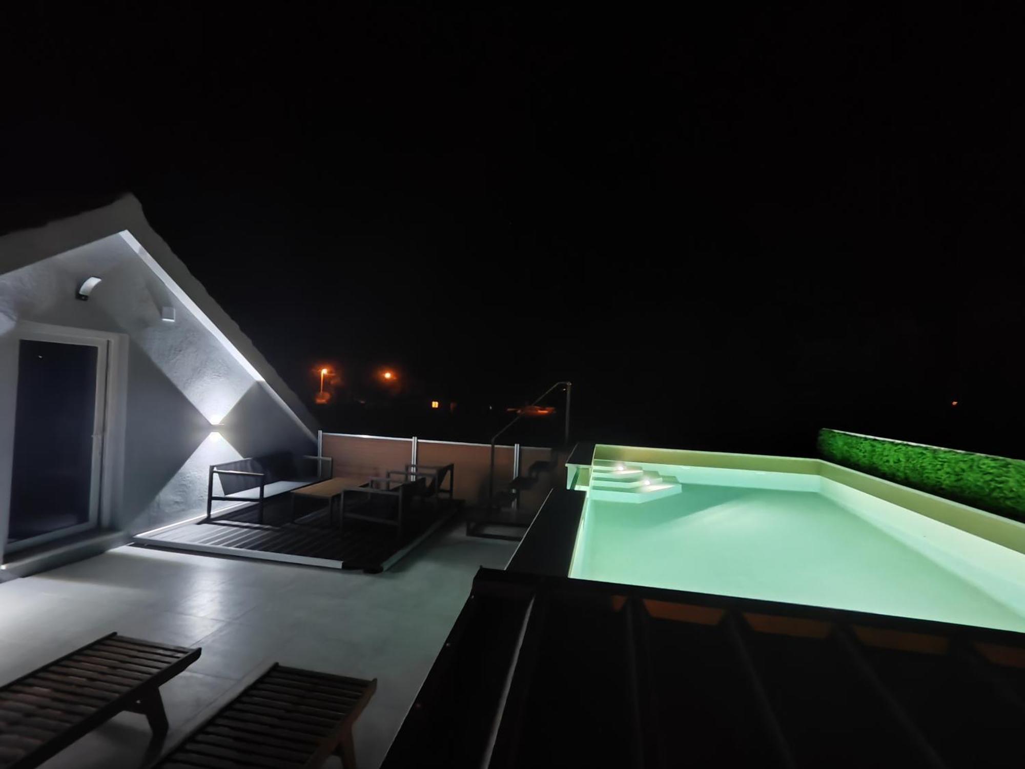 New, modern, luxury apartment Ivan with jacuzzi Drinovci Buitenkant foto